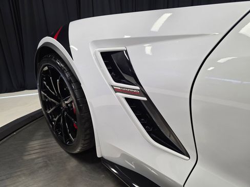 Used 2017 Chevrolet Corvette Grand Sport w/ Z07 Performance Package image 37