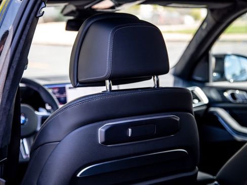 New 2026 BMW X7 M60i AWD/4WD image 22