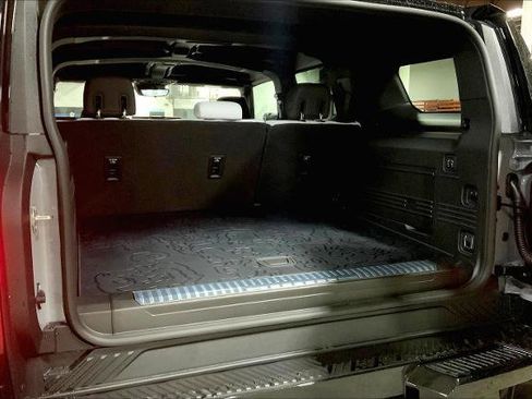 New 2025 GMC Hummer EV 2X image 3