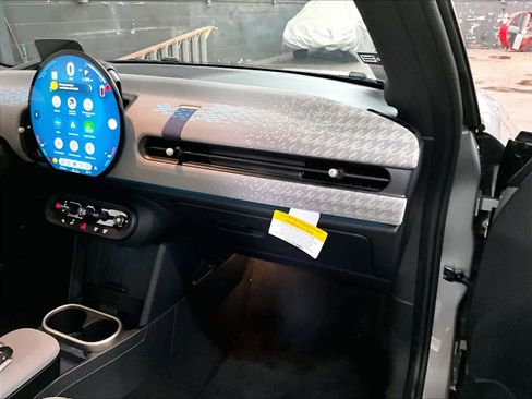 Used 2025 MINI Cooper S image 18