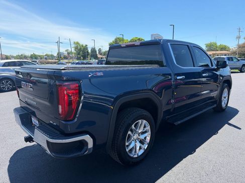 Used 2021 GMC Sierra 1500 SLT w/ X31 Off-Road Package AWD/4WD image 5