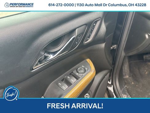 Used 2017 GMC Acadia Denali w/ Technology Package image 15