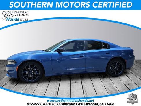 Used 2022 Dodge Charger SXT w/ Blacktop Package RWD image 1