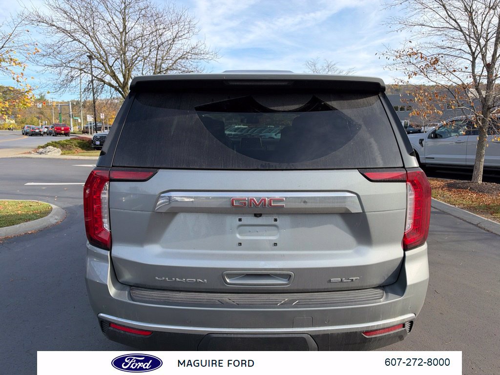 Used 2024 GMC Yukon SLT w/ SLT Premium Package AWD/4WD image 5