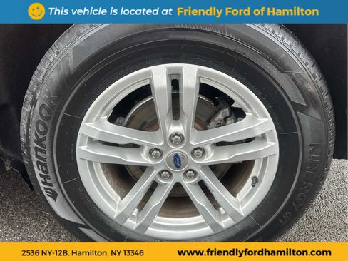 Used 2022 Ford Explorer XLT image 13