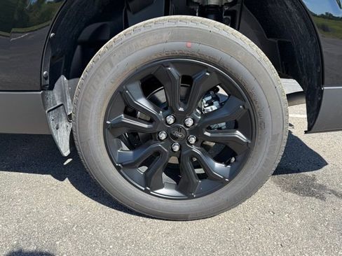 Used 2024 Ford Maverick XLT w/ XLT Luxury Package image 9