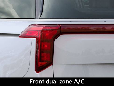 New 2026 Kia Carnival EX image 13