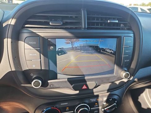 Used 2023 Kia Soul LX w/ LX Technology Package image 14