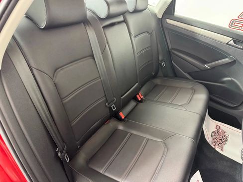 Used 2022 Volkswagen Passat 2.0T SE image 36