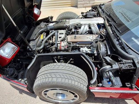 Used 1987 Chevrolet Corvette Convertible image 31