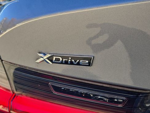 Used 2024 BMW 330i xDrive Sedan w/ Premium Package image 32