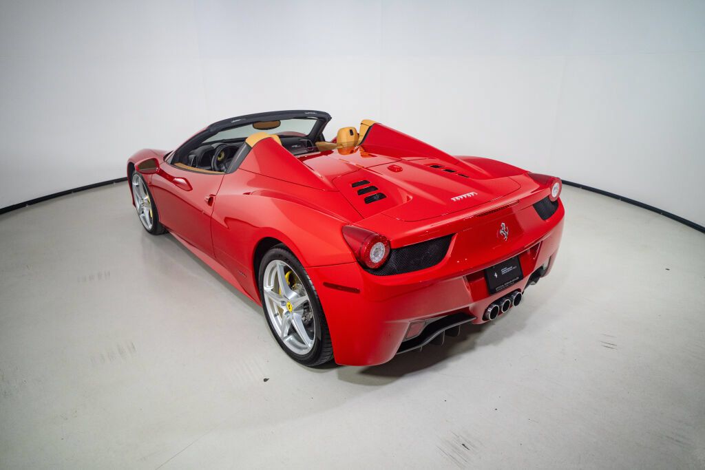 Used 2014 Ferrari 458 Spider RWD image 12