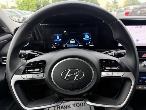Used 2023 Hyundai Elantra SEL w/ Convenience Package FWD image 23