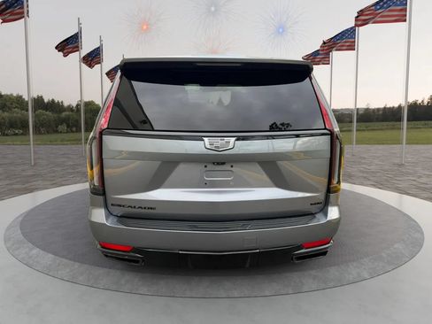 Used 2021 Cadillac Escalade ESV Sport w/ Driver Assist Tech Package AWD/4WD image 3
