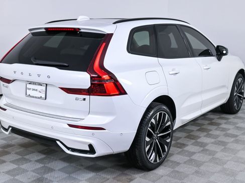Used 2026 Volvo XC60 B5 Ultra w/ Protection Package Premier AWD/4WD image 30