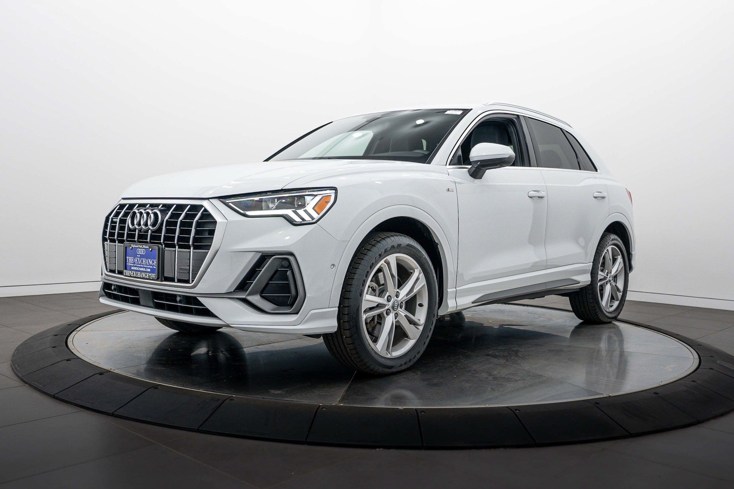 Used 2019 Audi Q3 2.0T Prestige AWD/4WD image 7