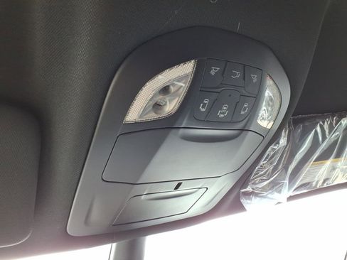 New 2026 Chrysler Pacifica Select image 24