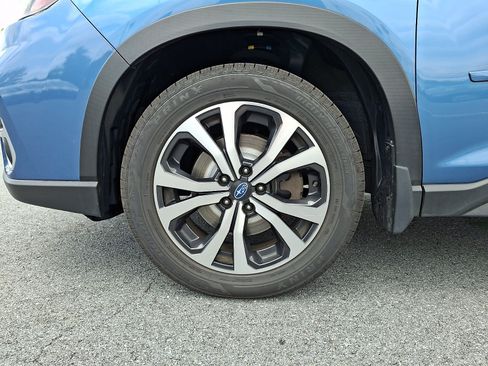 Used 2020 Subaru Forester Limited AWD/4WD image 9
