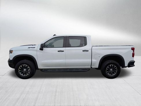 Used 2024 Chevrolet Silverado 1500 ZR2 w/ Technology Package AWD/4WD image 3