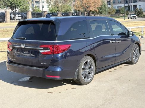 Used 2021 Honda Odyssey Elite image 4