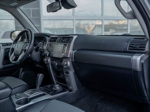 Used 2022 Toyota 4Runner SR5 Premium image 20