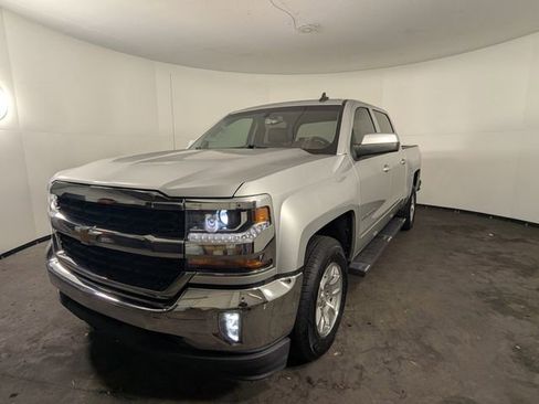 Used 2018 Chevrolet Silverado 1500 LT w/ All Star Edition image 5
