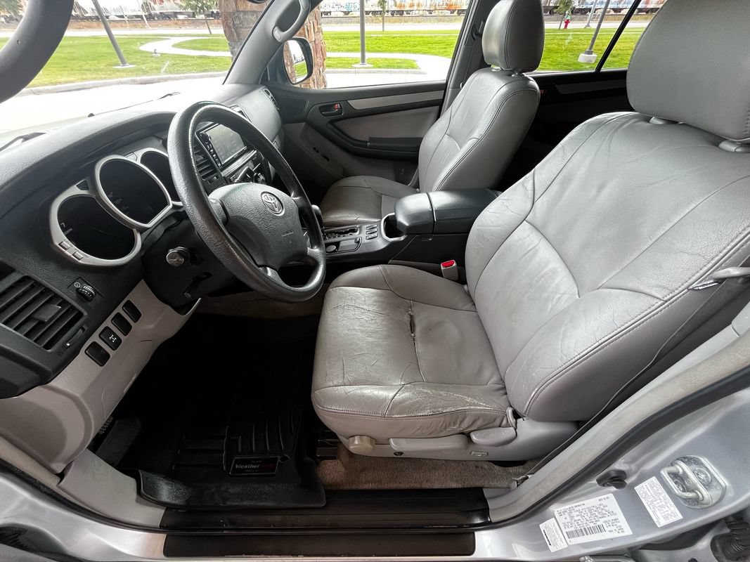 Used 2003 Toyota 4Runner SR5 AWD/4WD image 10