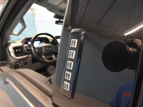 Used 2022 Ford F150 XLT w/ Equipment Group 302A High image 4