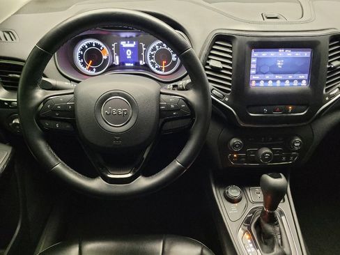 Used 2021 Jeep Cherokee Latitude Plus image 22