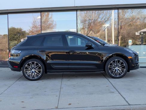 New 2026 Porsche Macan image 8