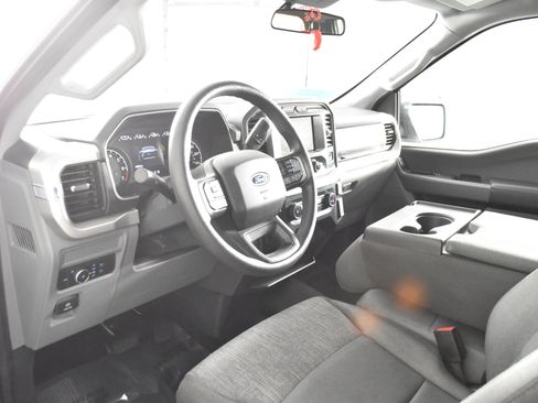 Used 2022 Ford F150 XLT image 2
