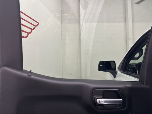 Used 2020 Chevrolet Silverado 1500 LT image 49