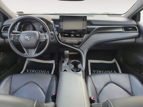 Used 2021 Toyota Camry XSE FWD image 3