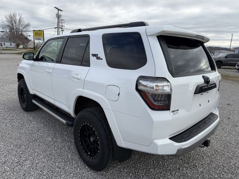 Used 2023 Toyota 4Runner TRD Off-Road Premium w/ Moonroof Package image 4