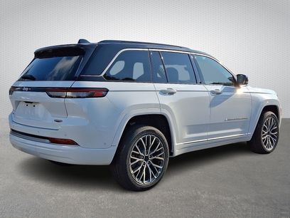 New 2027 Jeep Grand Cherokee Summit w/ Adv Protech Group IV
