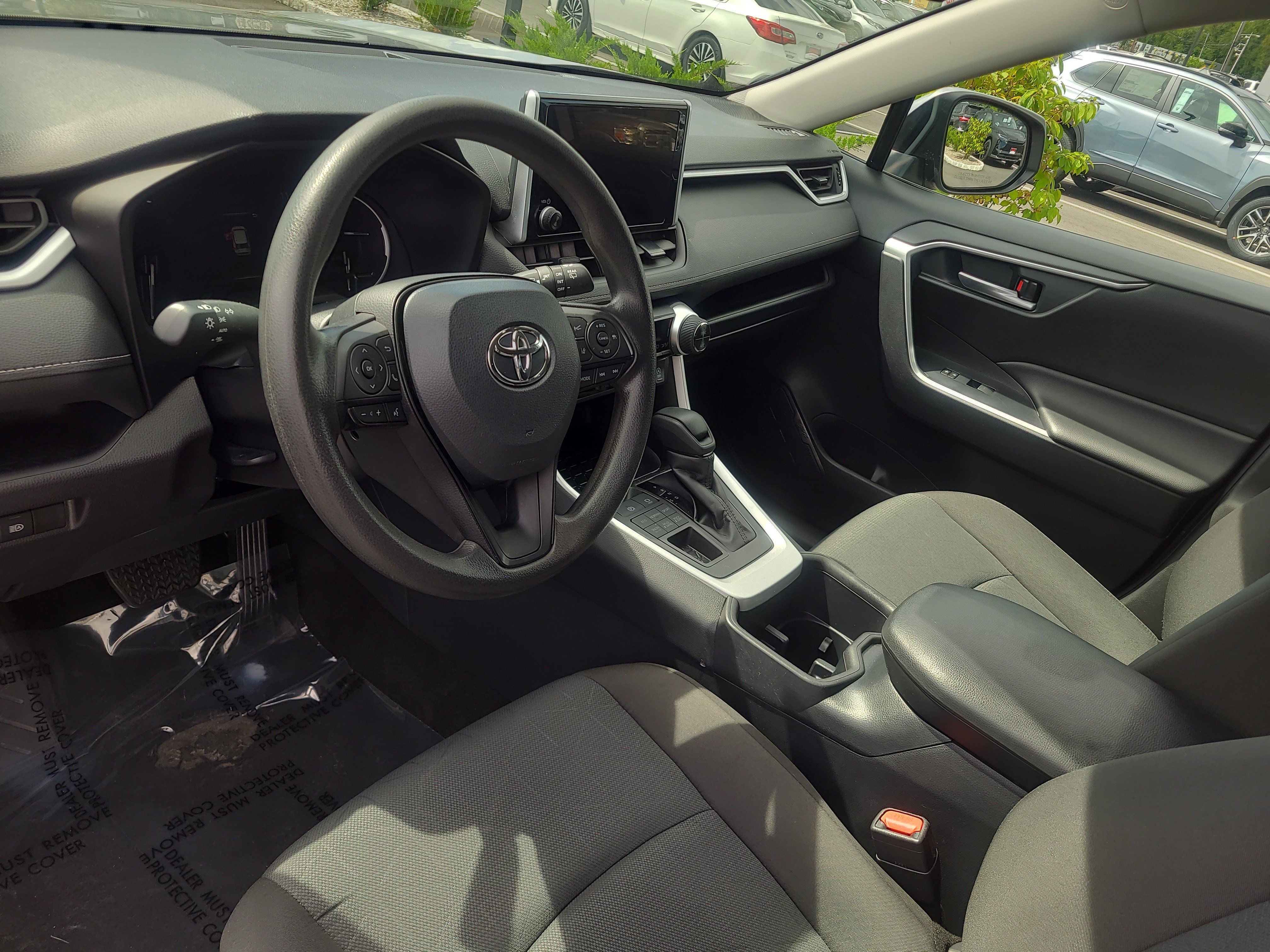 Certified 2025 Toyota RAV4 XLE AWD/4WD image 15