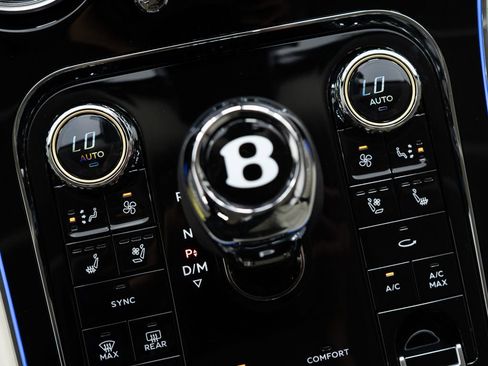 Used 2024 Bentley Continental GT AWD/4WD image 32