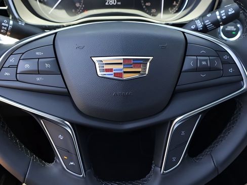 Certified 2026 Cadillac XT5 Luxury FWD image 20