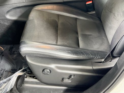 Used 2022 Jeep Grand Cherokee Laredo X image 19