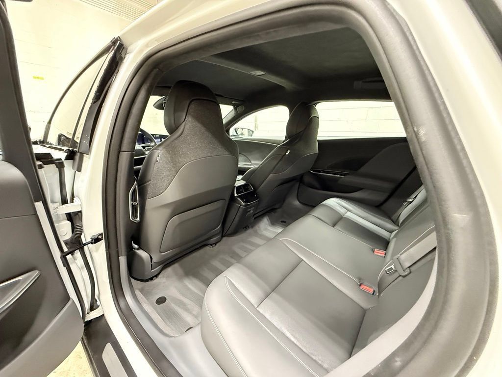 Used 2024 Lucid Air Touring AWD/4WD image 27
