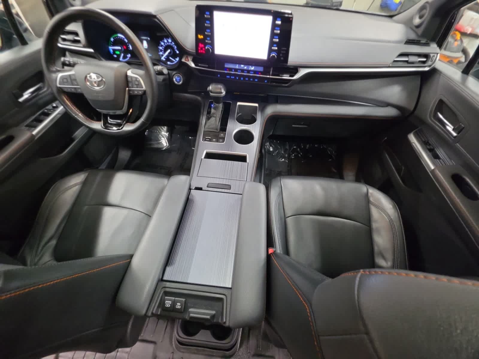 Used 2022 Toyota Sienna XSE w/ XSE Plus Package AWD/4WD image 24