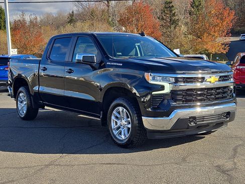 Used 2022 Chevrolet Silverado 1500 LT image 4
