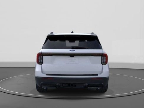 New 2026 Ford Explorer ST-Line w/ ST-Line Street Pack RWD image 5