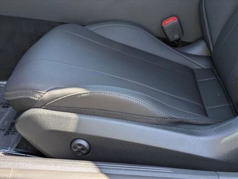 New 2026 Mercedes-Benz CLE 450 4MATIC Coupe image 4