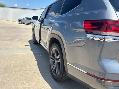 Used 2021 Volkswagen Atlas SE FWD image 7