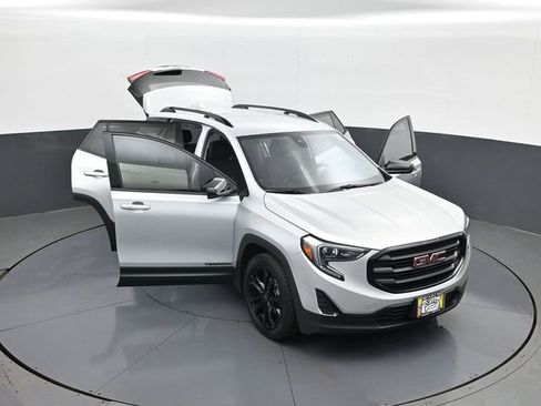 Used 2021 GMC Terrain SLE w/ Driver Convenience Package FWD image 29