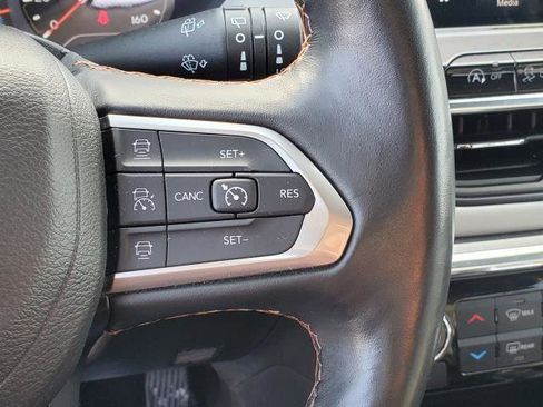 Used 2022 Jeep Compass Limited image 13