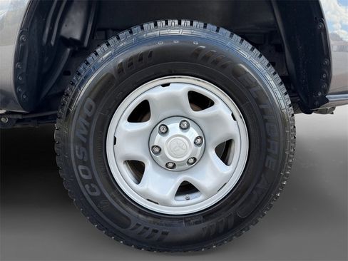 Used 2020 Toyota Tacoma SR5 image 11