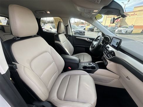 Used 2021 Ford Escape SEL w/ Technology Package image 23