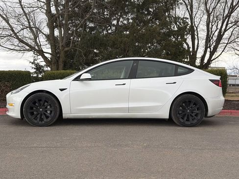 Used 2022 Tesla Model 3 Long Range image 9